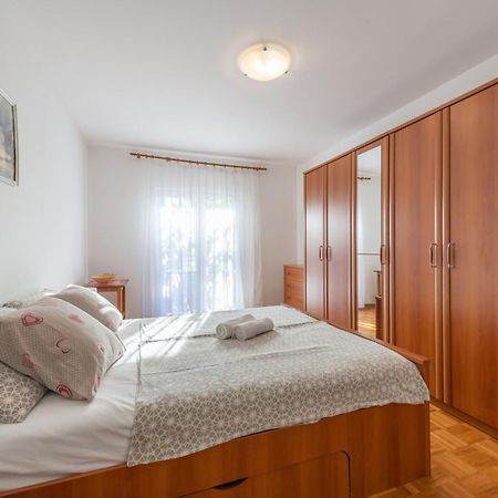Comfortable Apartments In Peroj Near The Sea Esterno foto